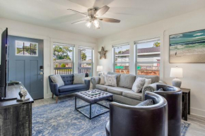 Family Gathering Place, 2 Houses Under 1 Roof, Close to Downtown!